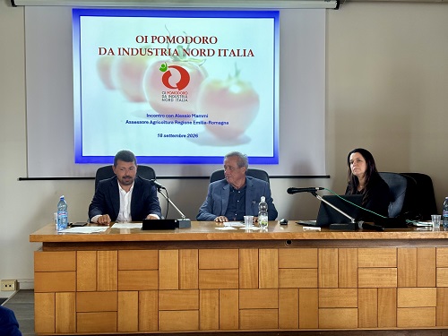 Da sx Alessio mammi Giuseppe Romanini Maria Chiara Cavallo Segretario OI Nord italia
