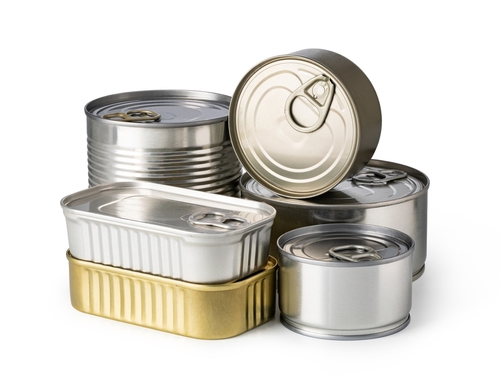 Packaging metallo shutterstock 2471081407