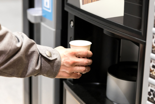 Vending caffè shutterstock 794437888