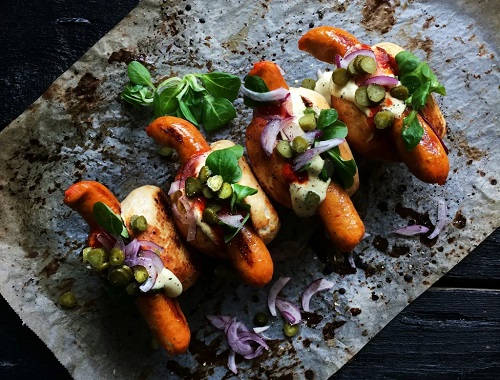likemeat isjszWvbI E unsplash 1024x779