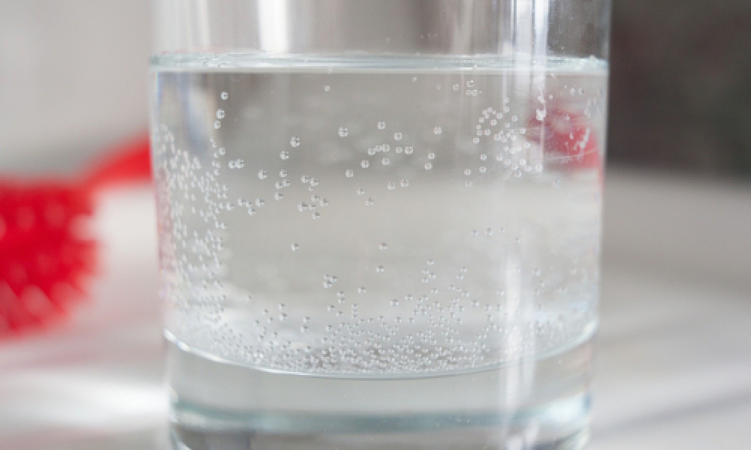 Fluoruro nell’acqua: EFSA aggiorna i livelli 