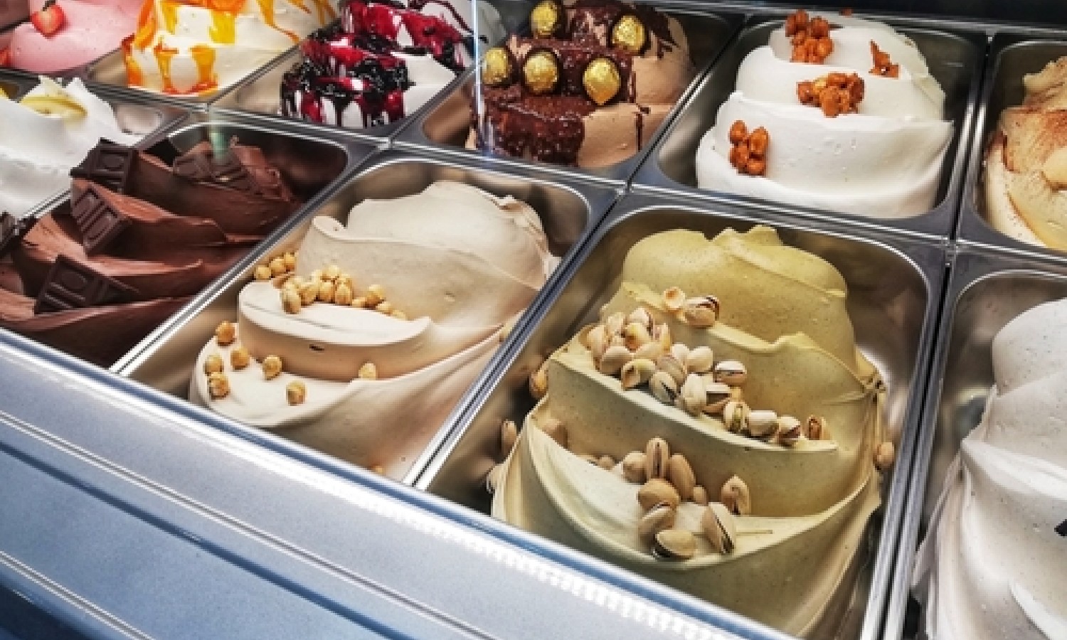 Agli italiani il gelato piace molto 