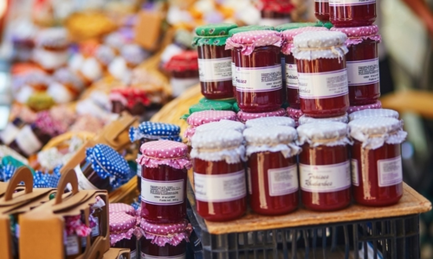 Etichette più chiare per miele e marmellate